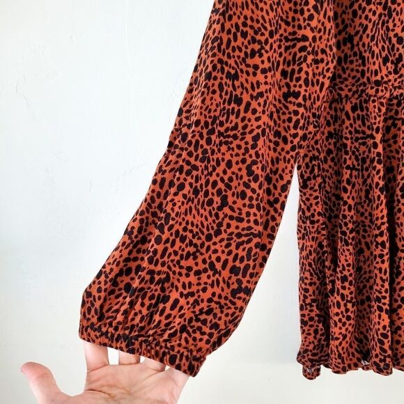 Torrid Cheetah Crepe Tie Front Kimono - Picture 6 of 10